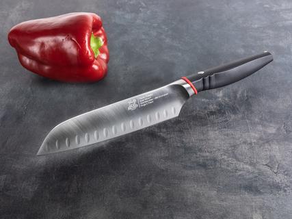 Couteau Classic Santoku AMBIANCE DARK - Peugeot Saveurs