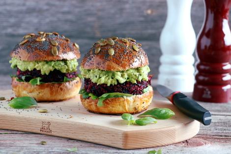 Burger veggie à la betterave - Peugeot Saveurs