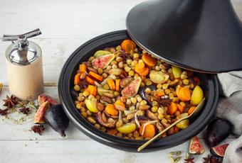 Tajine de carottes, figues, oignons et citrons confits