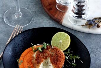 Croquettes de chèvre aux noisettes, mousseline de carottes à l’orange