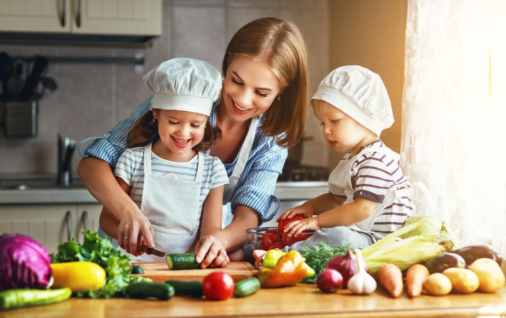 Fête des Mères 2022 : idées cadeaux pour les mamans passionnées de cuisine - Peugeot Saveurs