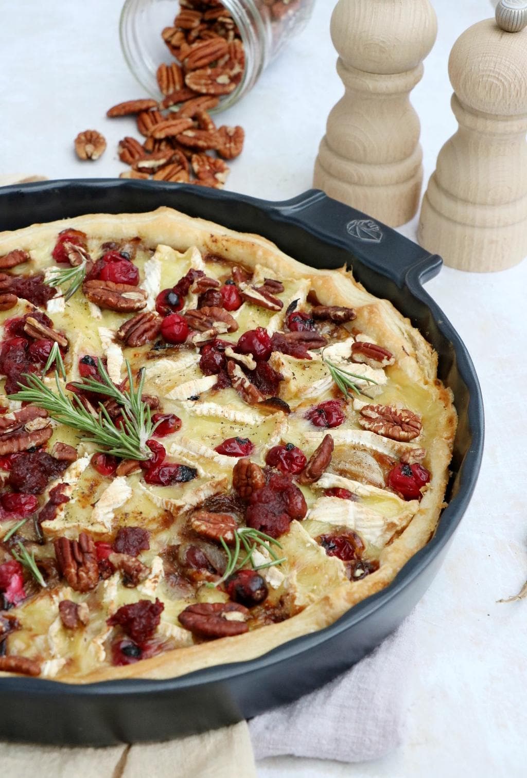 Cranberry Brie Tart with Pecans_2 - Peugeot Saveurs